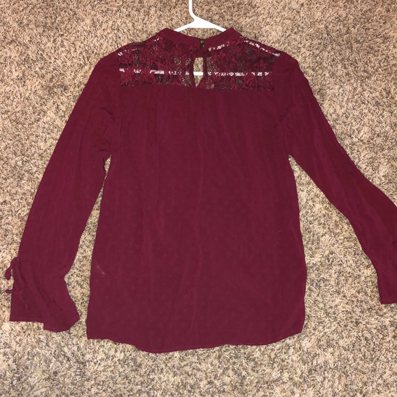 American Eagle Blouse - Picture 2 of 5